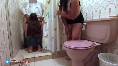 Y tá phát hiện bác sĩ làm tình bệnh nhân trong phòng tắm bệnh viện / PHẦN 1 / NicoleLondrawer / Chiquicandy